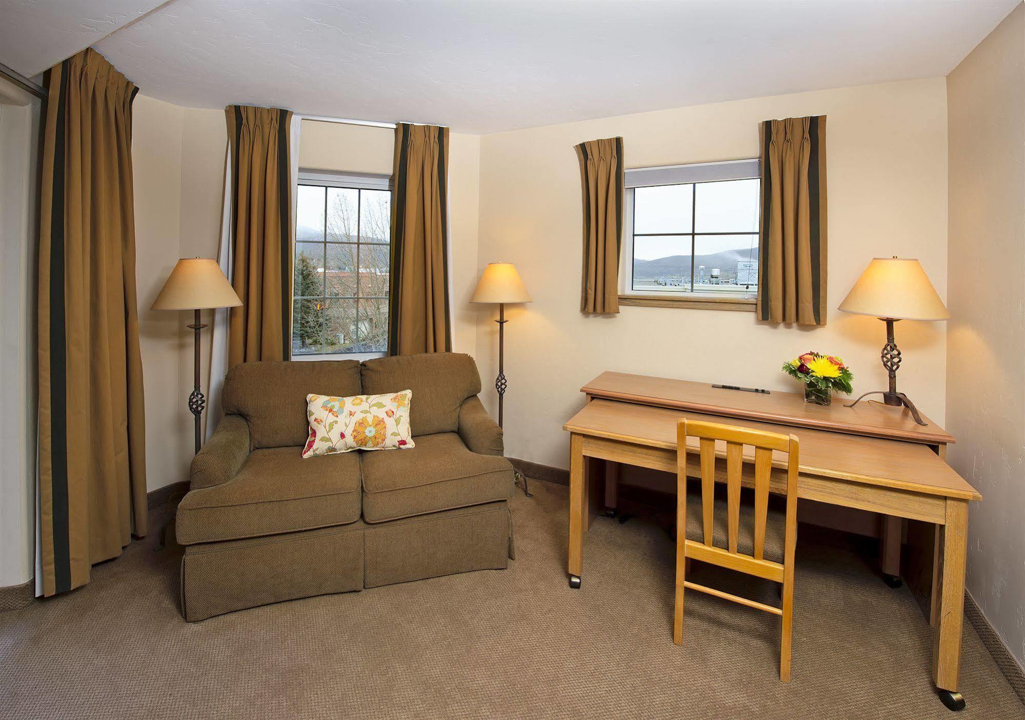 The Inn At Riverwalk Edwards Екстер'єр фото