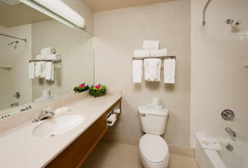 The Inn At Riverwalk Edwards Екстер'єр фото